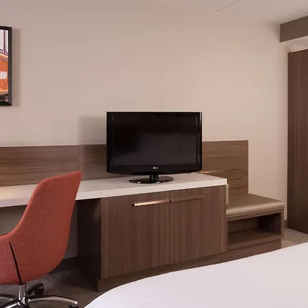 Hilton Garden Inn Atlanta Airport/Millenium Center-2